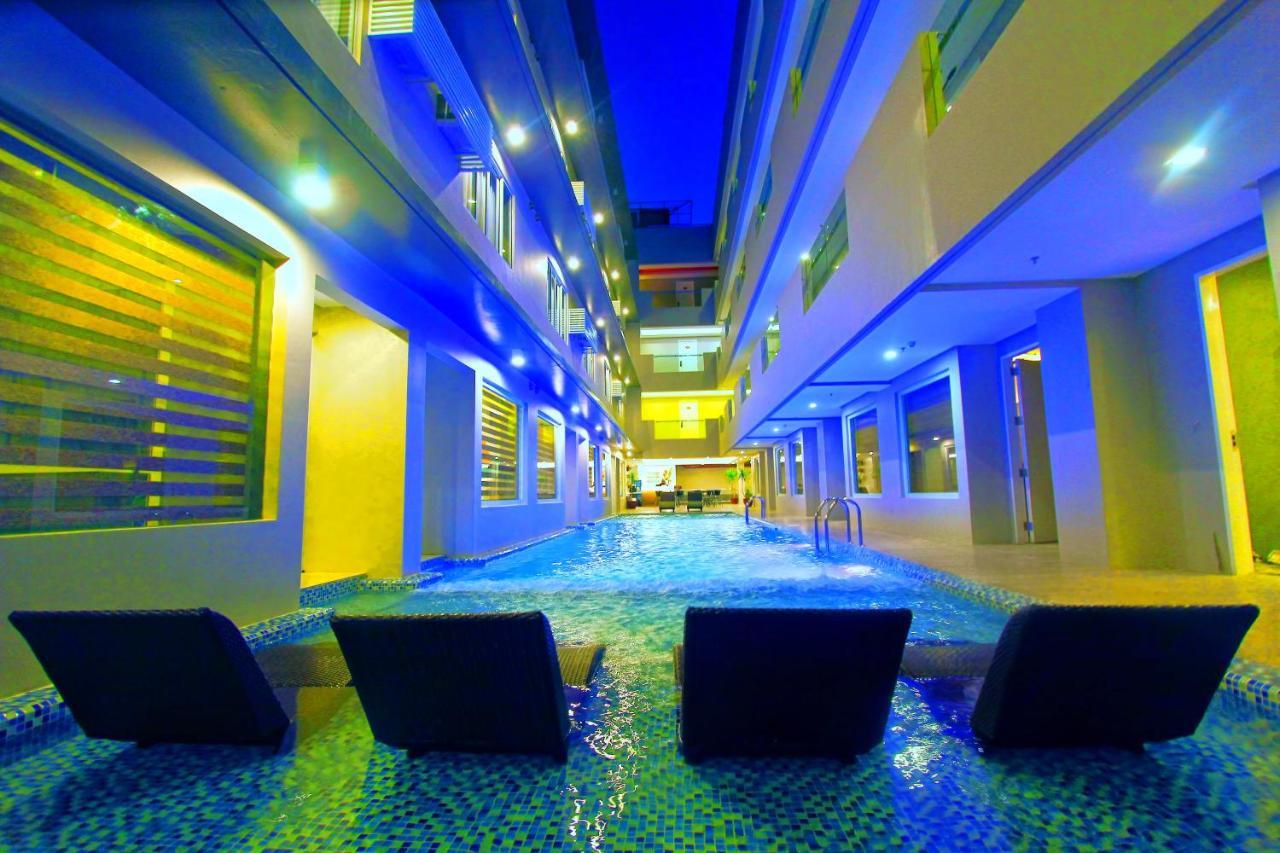 Resort Boracay Uptown 4*