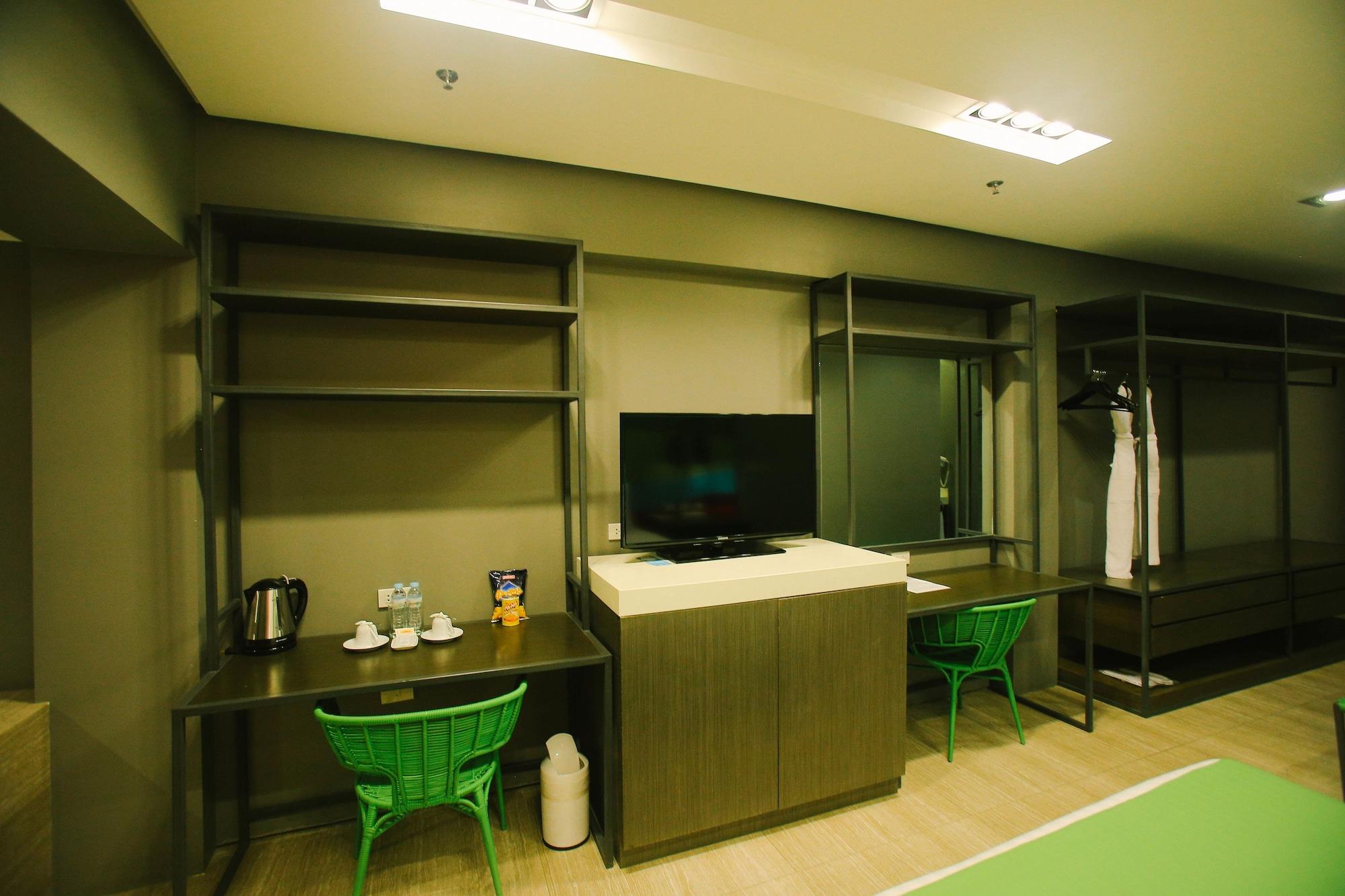 Boracay Uptown 4*