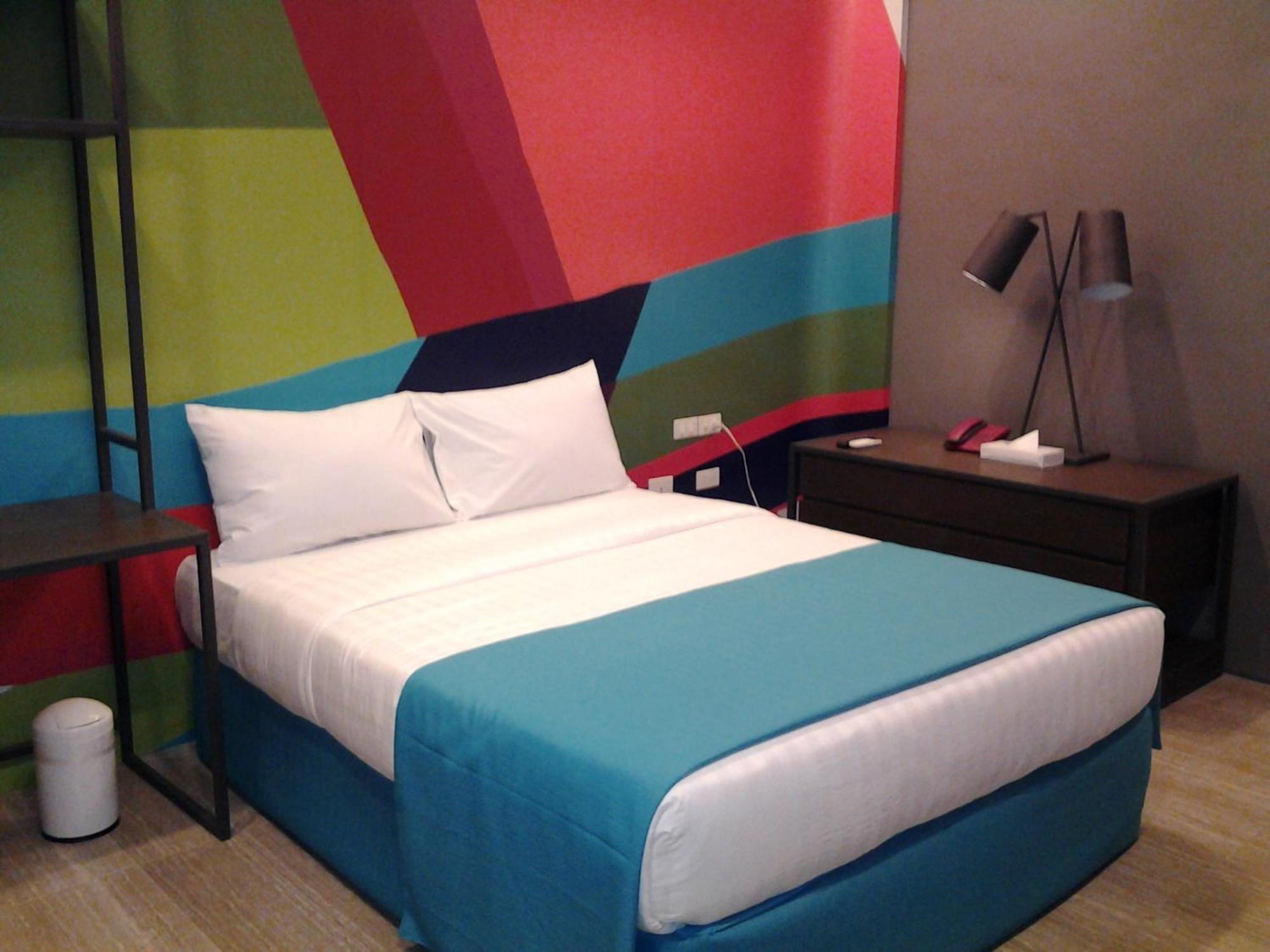 Boracay Uptown Resort 4*