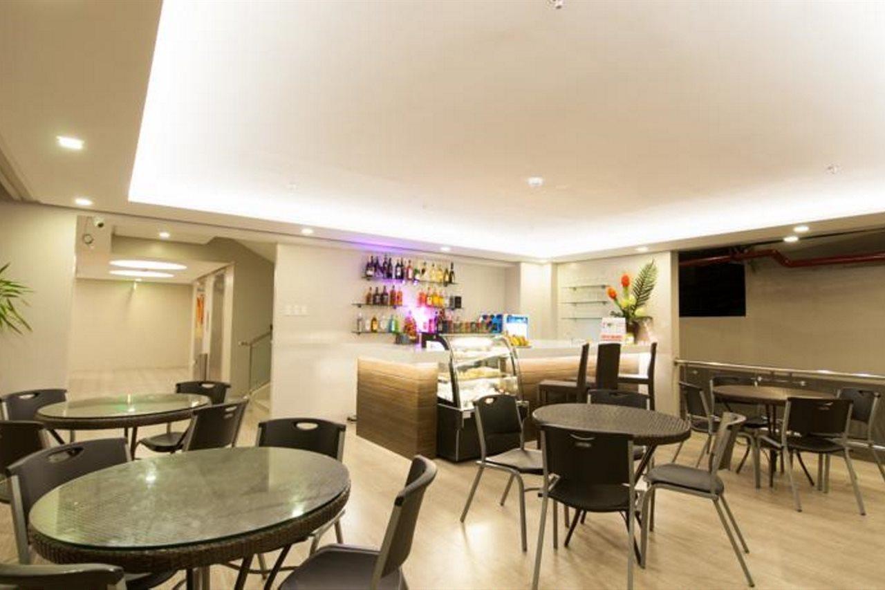 Boracay Uptown 4*