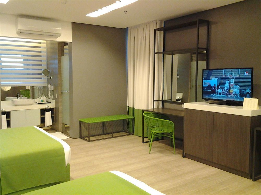 Boracay Uptown Balabag (Boracay)
